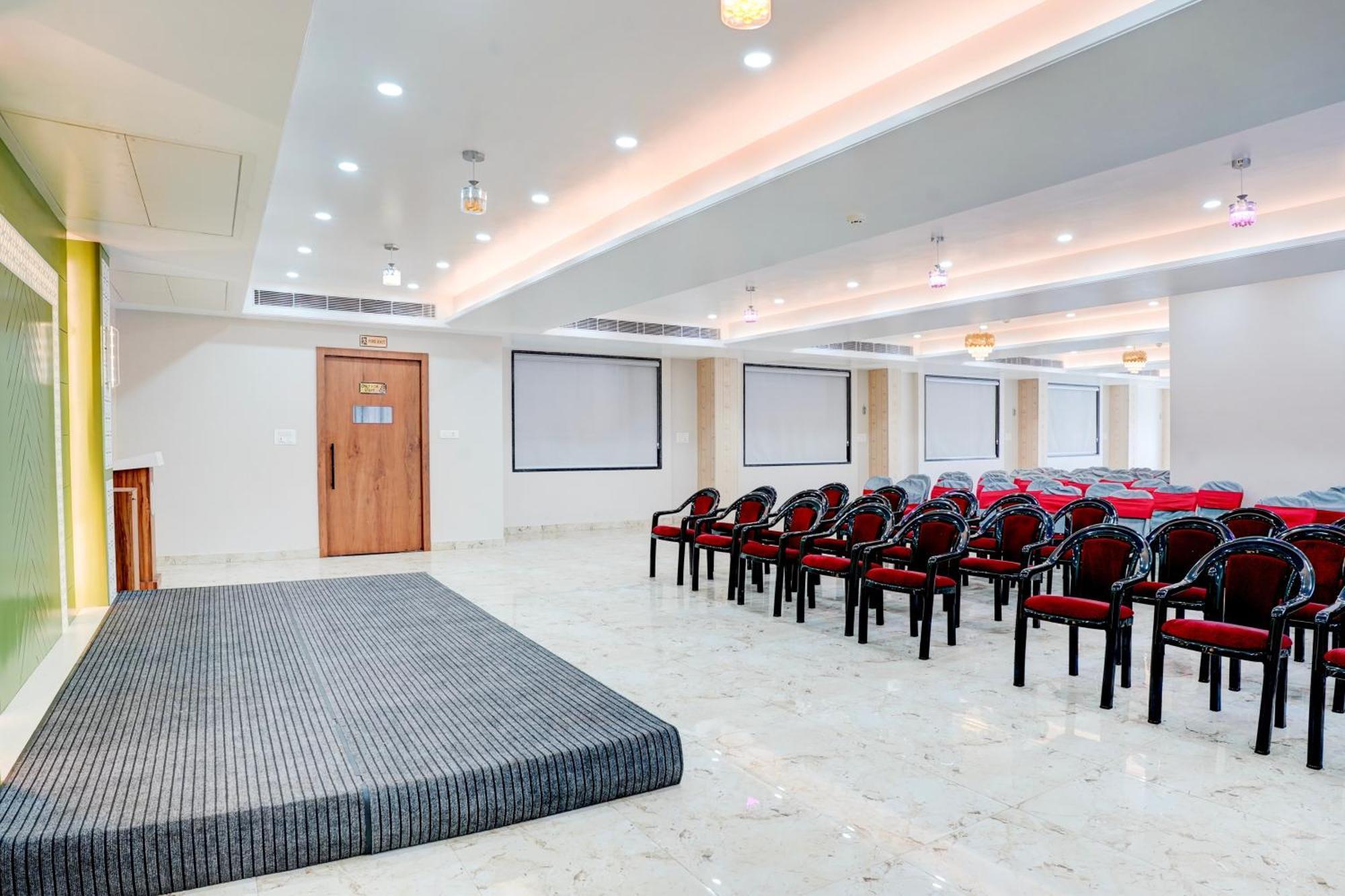 Palette Patel Nagar Hotel Бопал Екстериор снимка