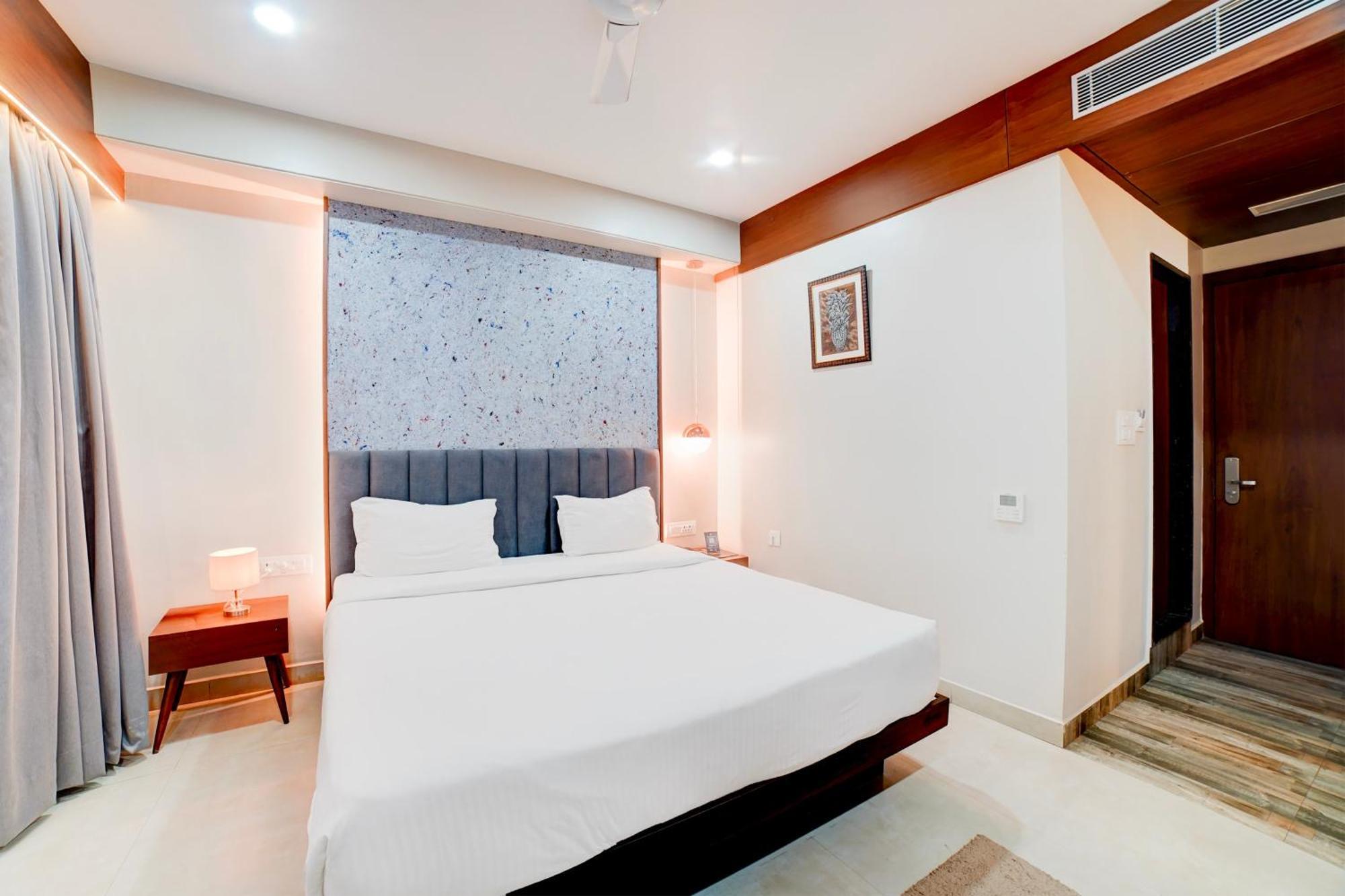 Palette Patel Nagar Hotel Бопал Екстериор снимка